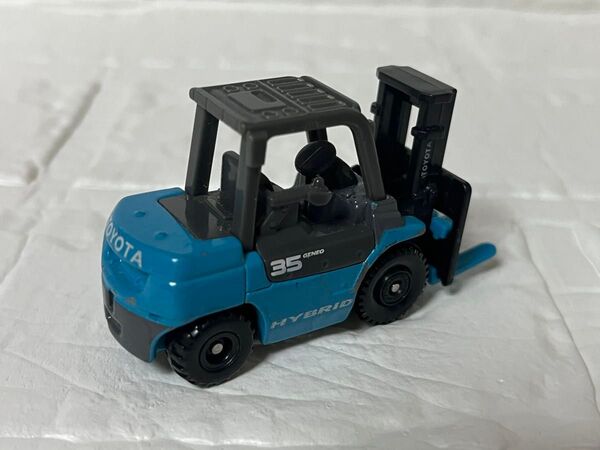 トミカ ミニカー No.70 トヨタ ジェネオ ハイブリッド フォークリフト