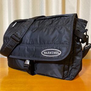 WARNING メッセンジャーバッグ ショルダーバッグ リュックサック 2WAY A4収納 ブラック 未使用