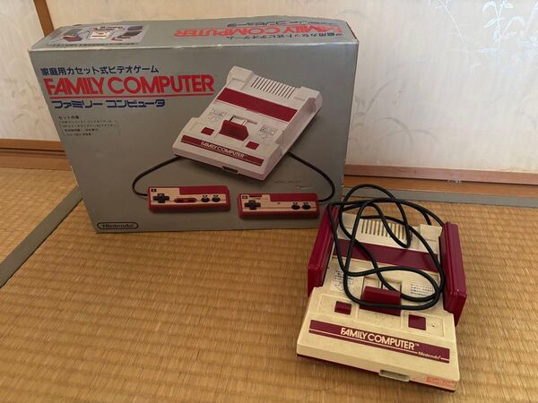 【箱有・本体のみ】 任天堂 ファミコン ファミリーコンピュータ【動作確認済】