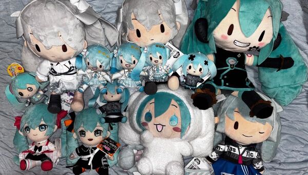初音ミク プロセカ バツミク ニーゴミク ビビバスミク などのぬいぐるみ まとめ売り