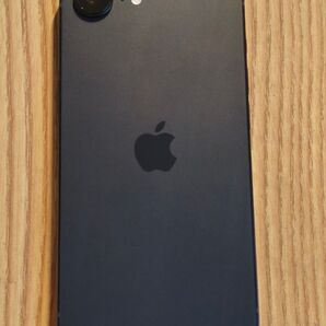 極美品Apple iPhone 16e 128GB ブラック