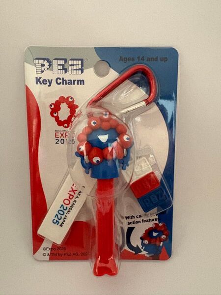 万博会場限定 ミャクミャク PEZ ペッツ カラビナ付きキーチャーム 新品 赤