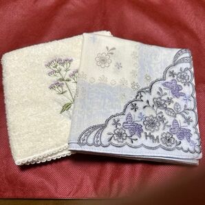 ハナエモリ 大判 刺繍ハンカチ 薄紫色 タオルハンカチサービスします!