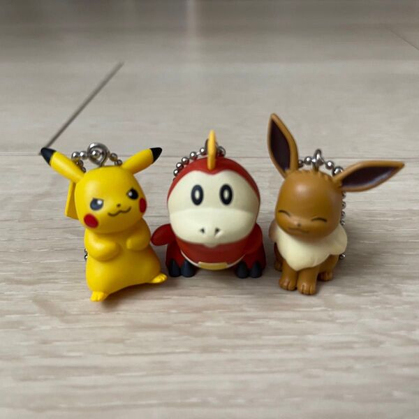 ポケモン キーホルダー イーブイ ホゲータ ピカチュウ