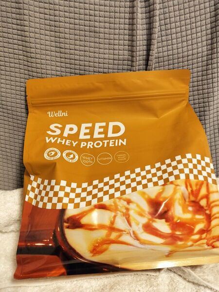 【新品・即日発送】キャラメル Wellni ウェルニ SPEED ホエイプロテイン 1kg