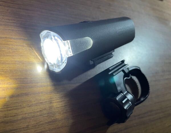 美品 Cateye 500ルーメン Bluetooth 連動ライト SYNC Core HL-NW100RC