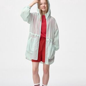 25SS新作 GU UVカットシアーポケッタブルパーカGA+E Lサイズ ライトブルー