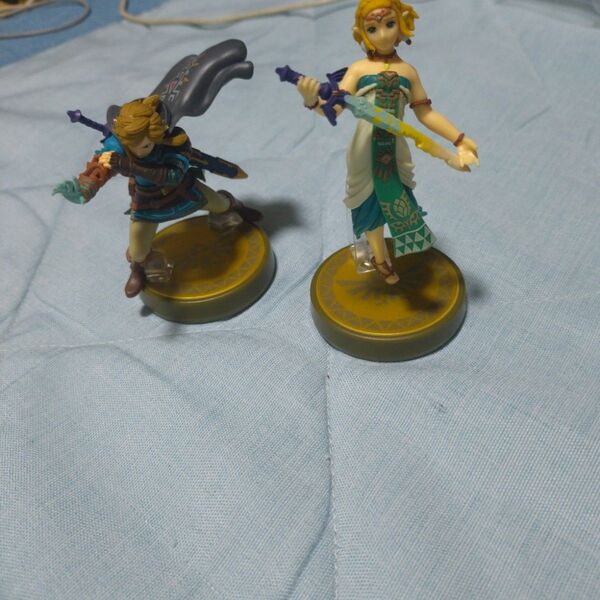 【お得】 ゼルダの伝説ティアーズオブザキングダム リンク、ゼルダ amiibo