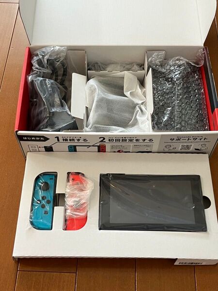 Nintendo Switch 本体 Joy-Con ネオンブルー/ネオンレッド