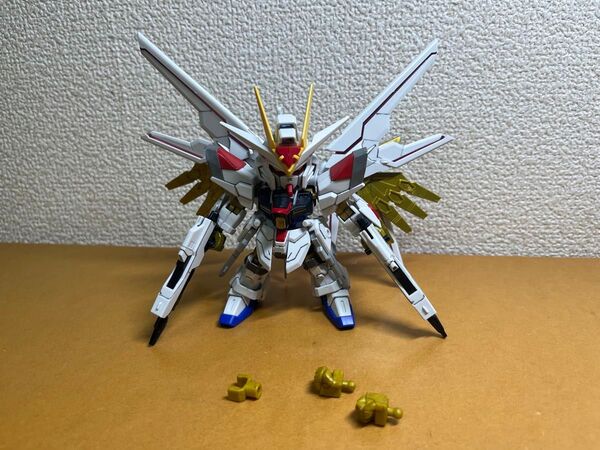 ガンプラジャンク SD クロスシルエット マイティーストライクフリーダムガンダム