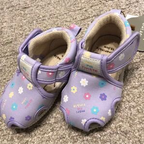 ベビーサンダル 靴 13cm 新品タグ付き 花柄 子供靴 サンダル ウォーターシューズ
