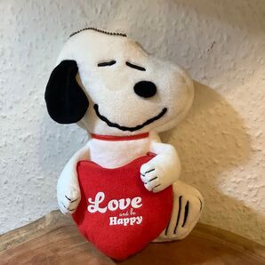 スヌーピー ぬいぐるみ ハート Love and be Happyポーチストラップ
