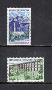 207290 フランス 1960年 建造物 0.85F ショーモンの陸高架橋、1.00F レユニオン島 キラオス教会 2種完揃 使用済