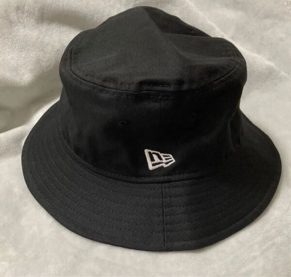 NEW ERA バケットハット バケハ ニューエラ 黒 ブラック サファリハット ERA ハット サファリハット