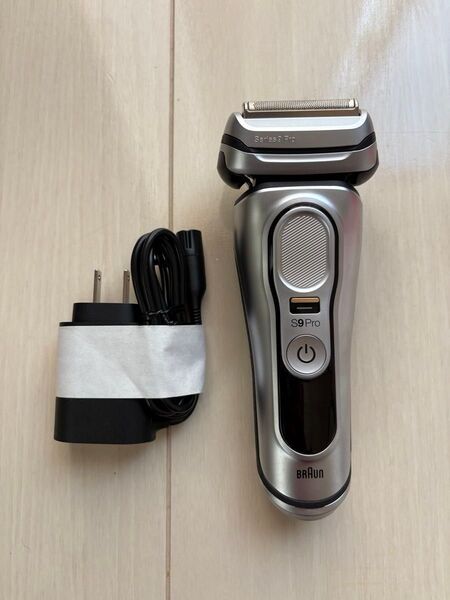 BRAUN ブラウン 電気シェーバー S9pro 髭剃り type5793