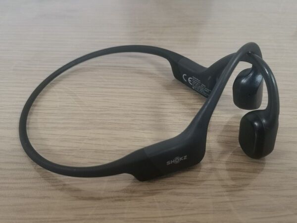 ⑧OpenRun shokz S803 骨伝導イヤホン 訳あり 中古品 ワイヤレスイヤホン