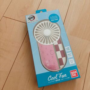 新品 未使用 鬼滅の刃 禰豆子 ねずこ コンパクト 扇風機 持ち運び 充電式 ハンディファン バンダイ ストラップホール付き