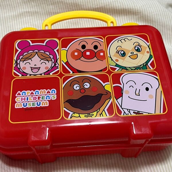アンパンマンミュージアム トランク ケース