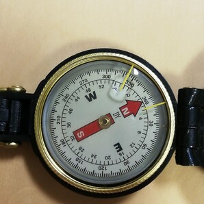 ENGINEER DIRECTIONAL COMPASS RED 登山用 コンパス 赤針