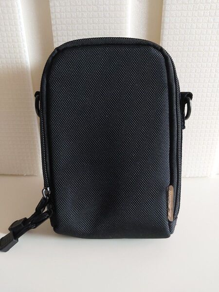 美品 サコッシュ ショルダーバッグ スマホショルダー ブラック