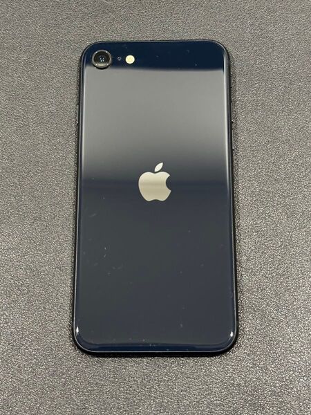 未使用品 iPhone SE 第3世代 64GB ブラック 米国版