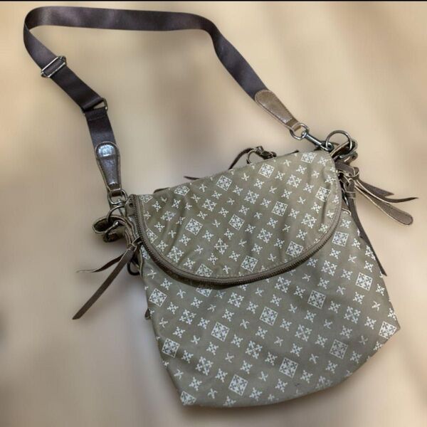 russet ベージュ ショルダーバッグ