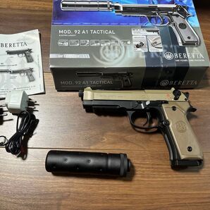 Umarex ベレッタM92A1 Tactical 電動ハンドガン デザートカラー M92F ベレッタ バッテリー内蔵 変換プラグ