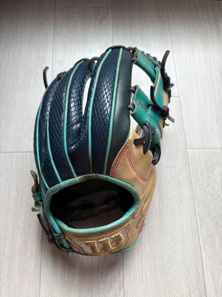 ウィルソン グラブ 内野手用 硬式 右投用 Wilson 野球 グローブ