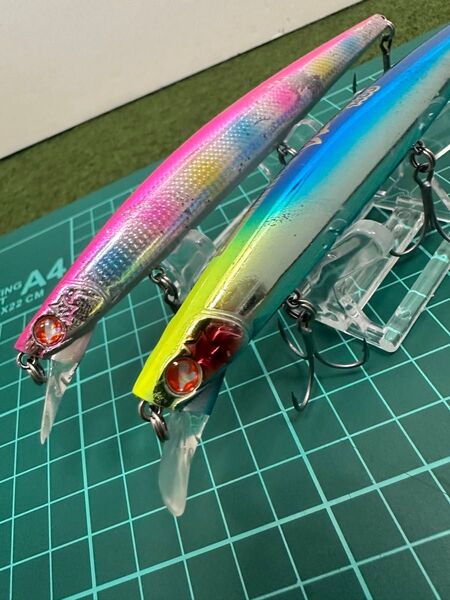 NO.6352 ブルーブルーブローウィン 140J 中古品2点セット キズあります。