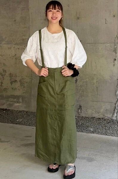 【美品】niko and… ニコアンド ミリタリーサスペンダー付きロングスカート、カーキ色、Lサイズ