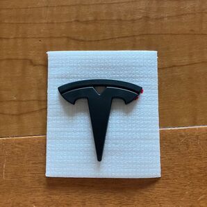 テスラモデル3YS Xのハンドルクラクションカバーセンターマーク エンブレム