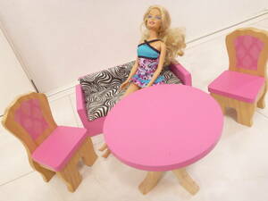 KidKraft キッドクラフト　Barbie バービー適応　リビングテーブルセット　ソファー　ライト