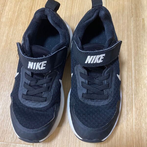 NIKE ナイキ キッズ スニーカー 黒 ブラック