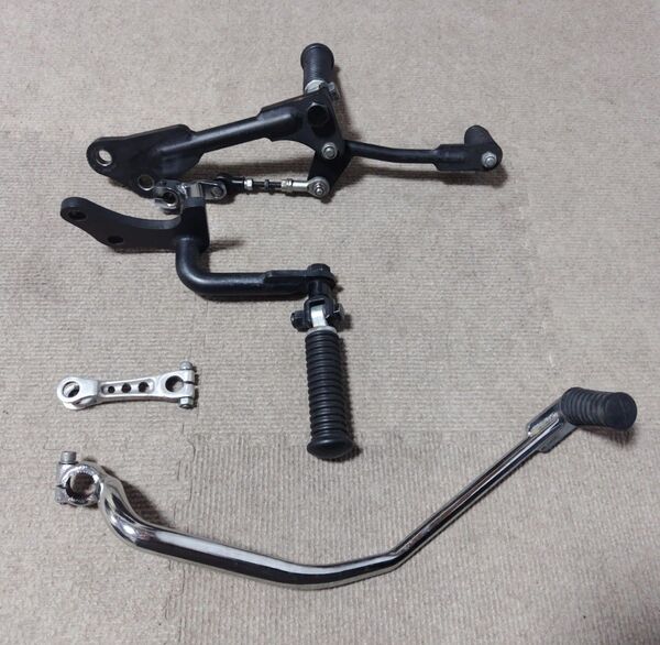 SR400/500 2%er製ミッドフォワードコントロールキット パーカライズ
