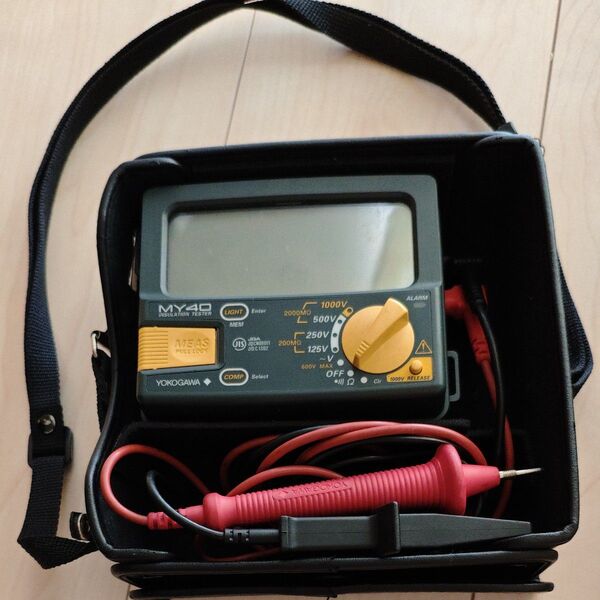 【中古美品】YOKOGAWA 絶縁抵抗計 MY40-01 専用ケース付き