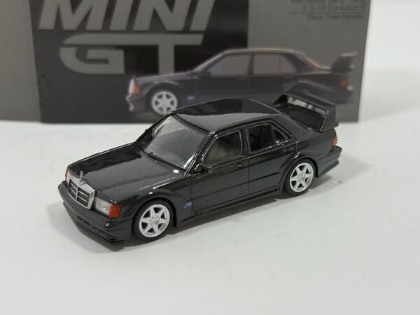 中古品 MINI GT 1/64 メルセデス ベンツ 190E 2.5-16 Evolution ブラックパールメタリック