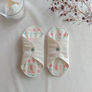 【布ナプキン】無添加コットンフランネル ピンクの花柄 18cm 6層仕立て 2枚セット