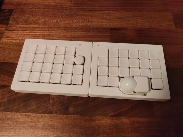 Orbee トラックボール ロープロファイル 無線分割キーボード zmk