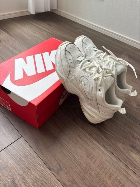値下げ!Women’s NIKE M2K TENKO ナイキ テクノ スニーカー 白 グレージュ ベージュ 美品