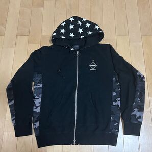 FCRB STAR HOOD CAMO PANEL ZIP UP SWEAT パーカー