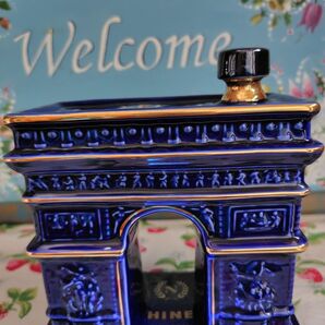 未開封 ハイン ナポレオン 凱旋門ボトル 青陶器 700ml コニャック HINE NAPOLEON