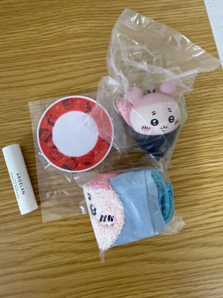 ちいかわ 寿司 ポーチ 古本屋 カニちゃん