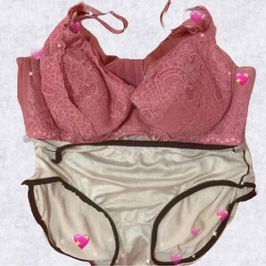7月21日までの出品☆ 補正下着 ブラジャー ホームクリーニング済み E80