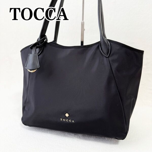 【美品】tocca トッカ ナイロンバッグ トートバッグ 肩掛け ブラック A4収納可 軽量 撥水 通勤 通学