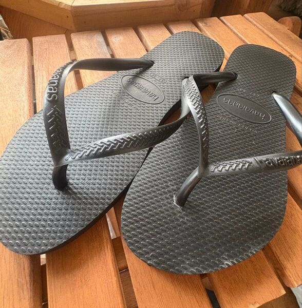 美品★havaianas ハワイアナス ビーチサンダル ブラック 37-38 サンダル ラバー ビーサン