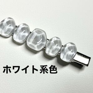 水面ヘアクリップ ホワイト系 ハンドメイド ヘアアクセサリー レジン