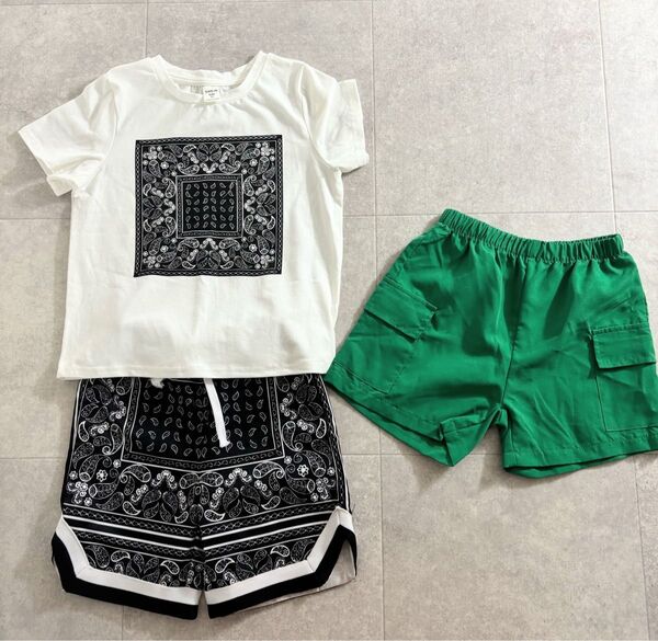 新品タグなし5Yキッズ用バンダナ柄Tシャツとショートパンツセット