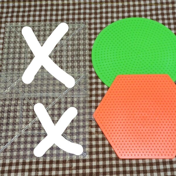 アイロンビーズ 土台 2枚 黄緑&オレンジ