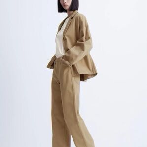 【新品】UNIQLO U ユニクロ ハイウエストストレートカラージーンズ+ カーキ 64