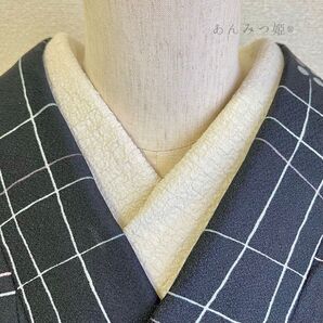 ポリエステルの半衿 エクリュカラーのぽこぽこ